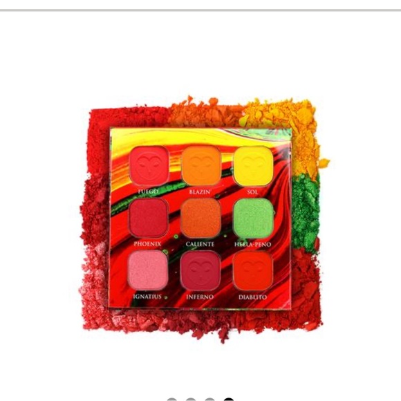 3 PALETTES HANK AND HENRY EYESHADOW PALLETS LOT OF 3
SPRING, FUEGO, LAS HERMANAS - Picture 9 of 13